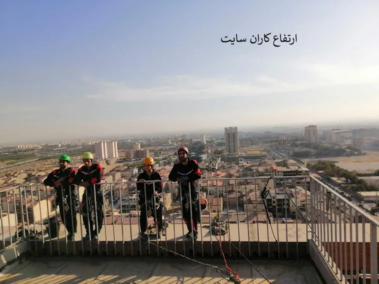 پیچ و رولپلاک سنگ نما