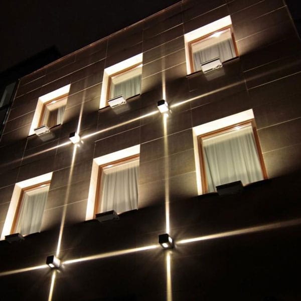نور پردازی نمای ساختمانها